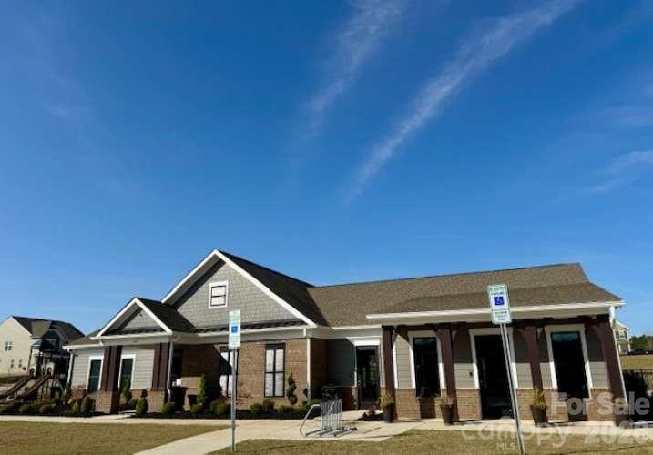 Falls Cove at Lake Norman - Residential