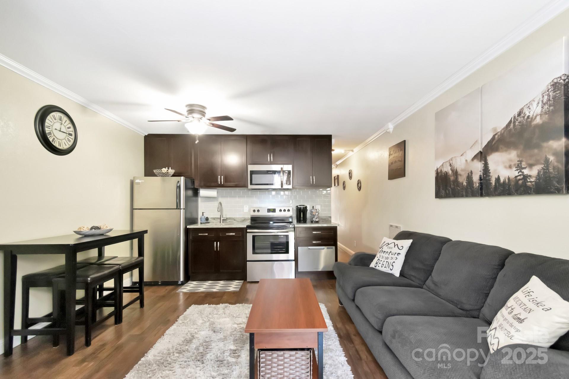 Pinnacle Inn - Residential