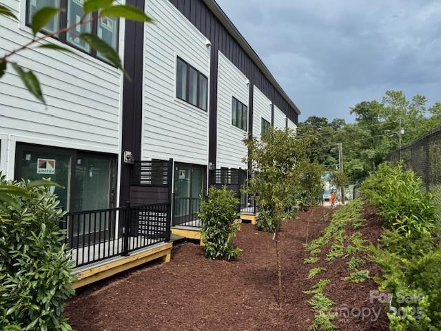 3 Lee Garden Lane 103