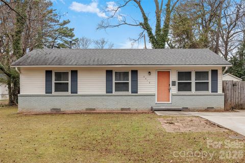 2410 Carrington Court Charlotte NC 28208