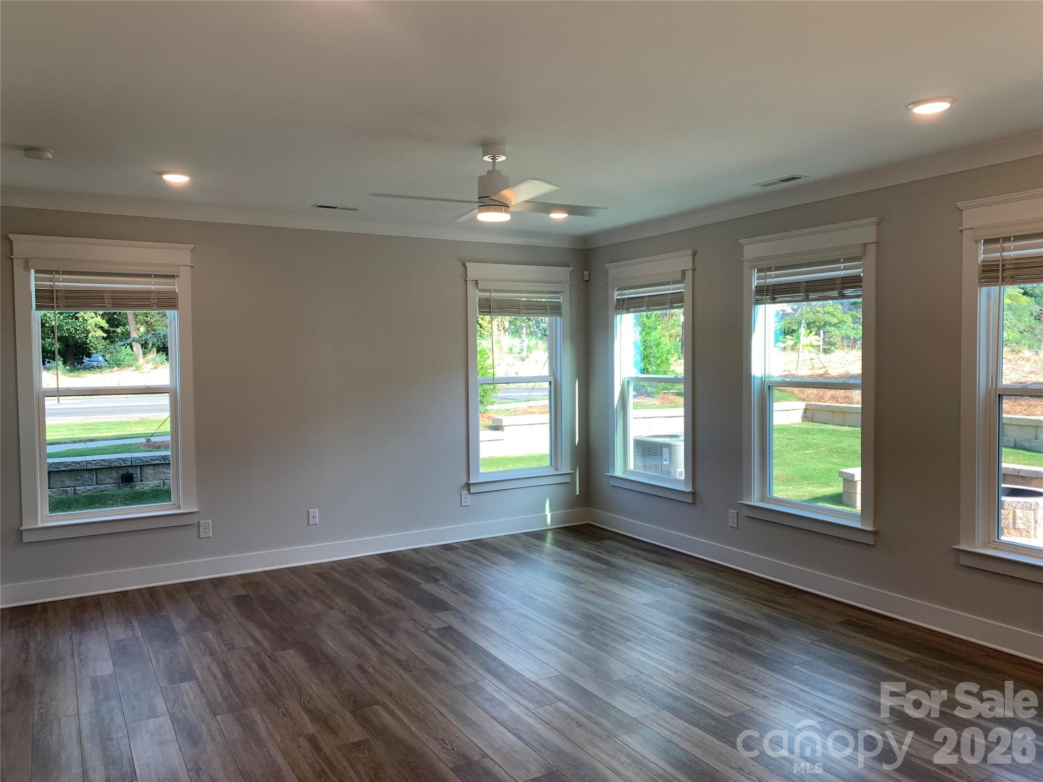 Mckee Grove - Residential