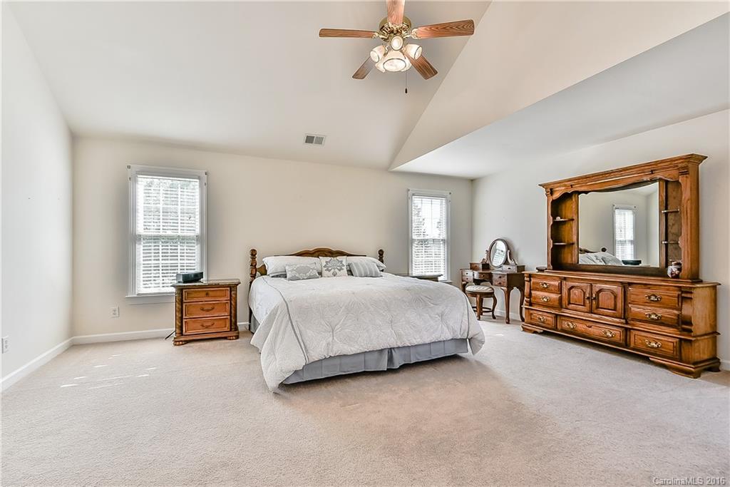 Hunter Oaks - Residential