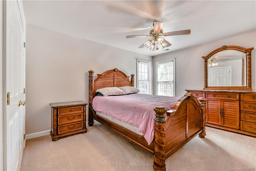 Hunter Oaks - Residential