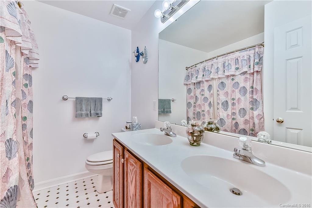 Hunter Oaks - Residential