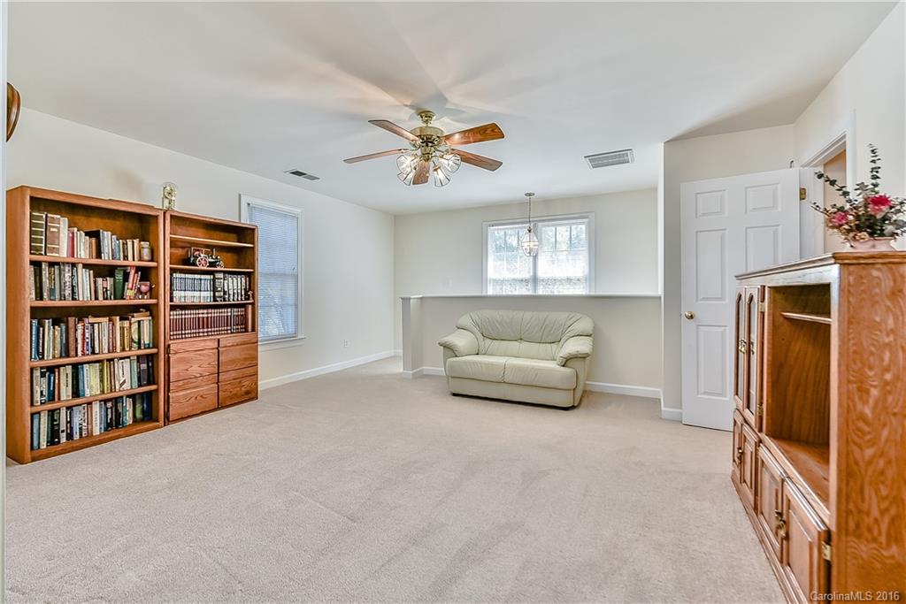 Hunter Oaks - Residential