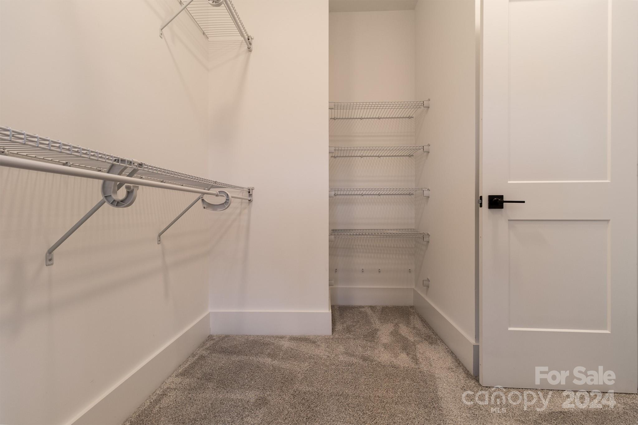 Royal Pines - Residential