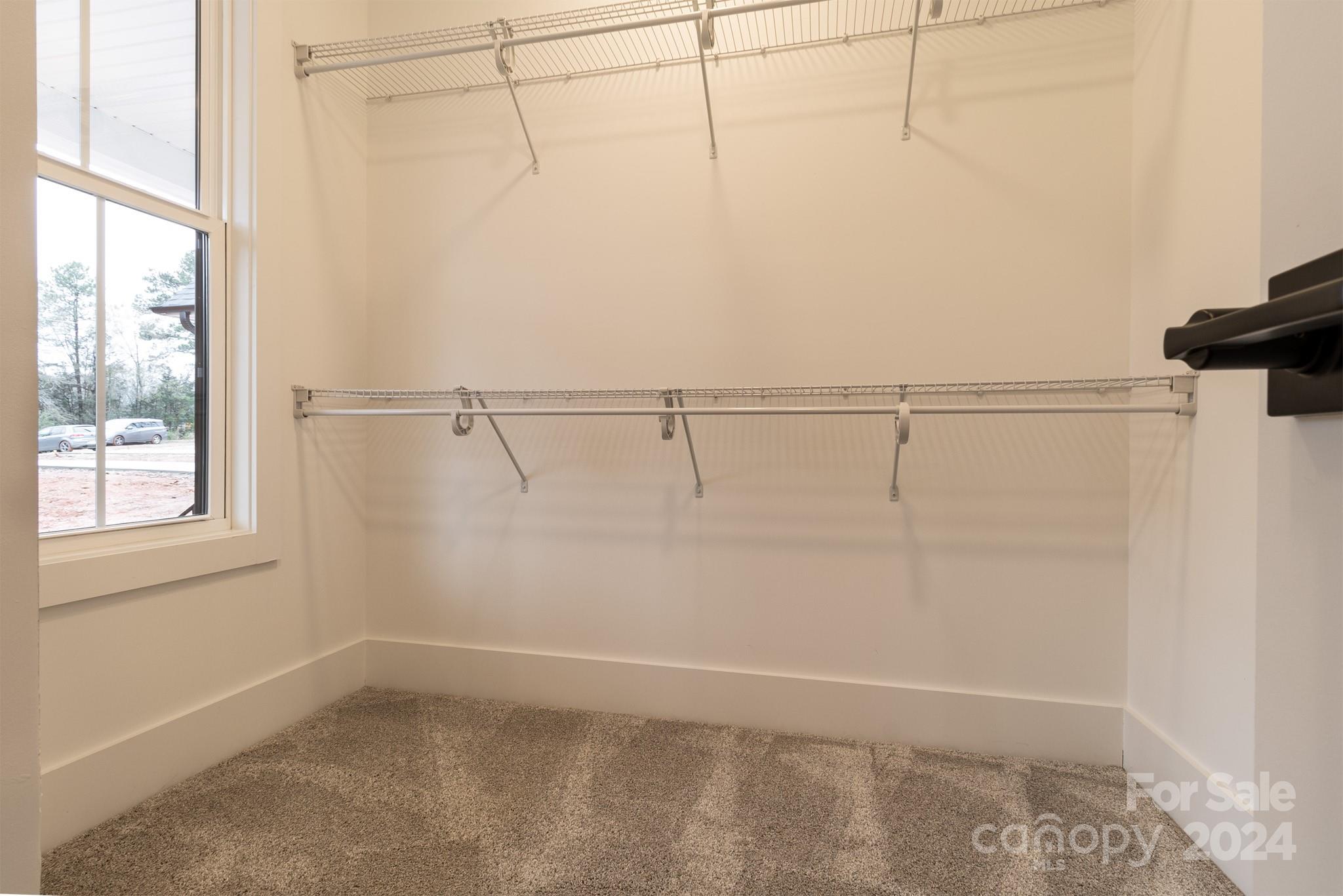 Royal Pines - Residential