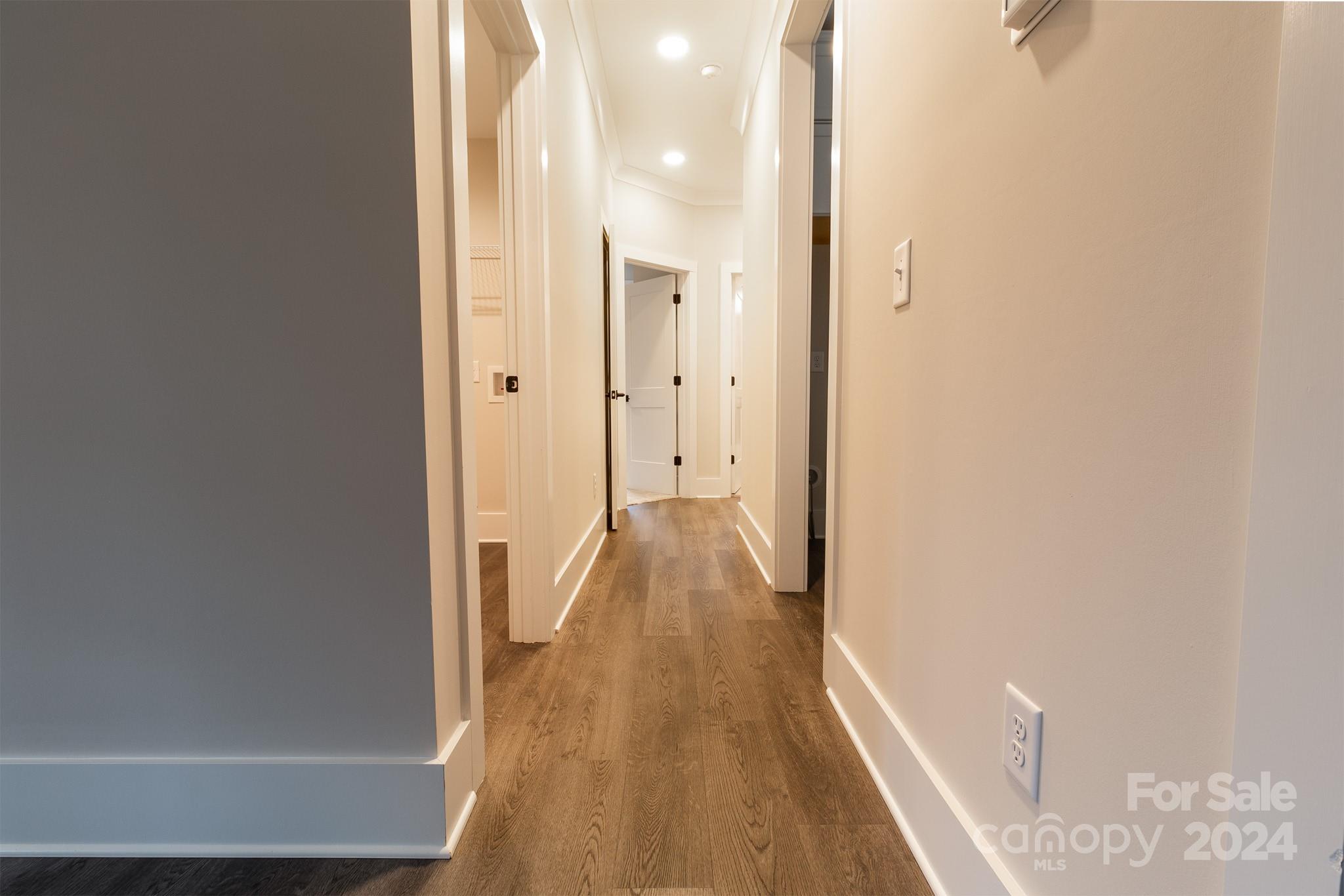 Royal Pines - Residential