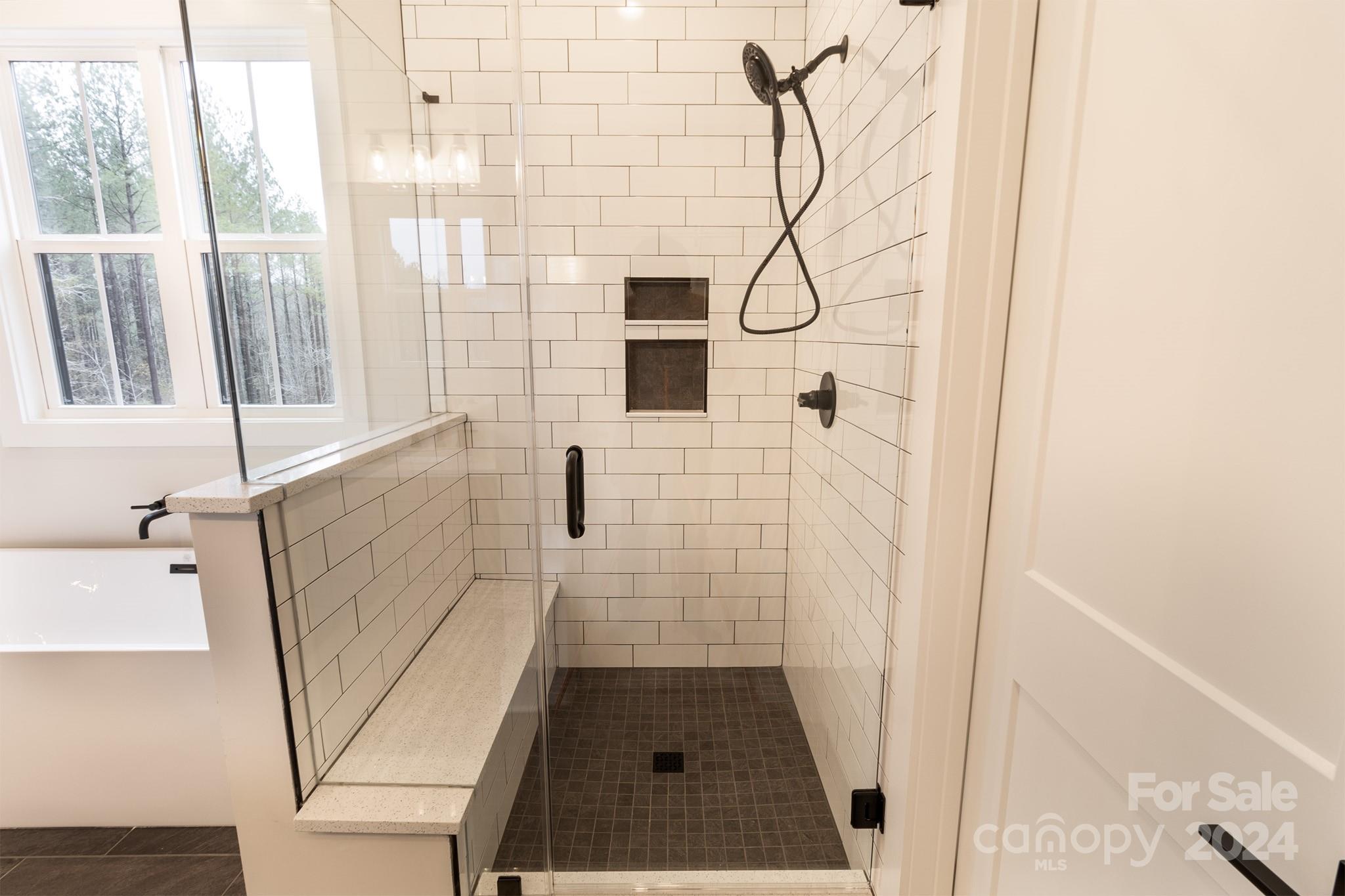 Royal Pines - Residential