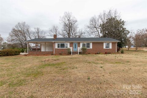 Photo of 3079 Flat Creek Road, Lancaster, SC 29720 (MLS # 4328564)
