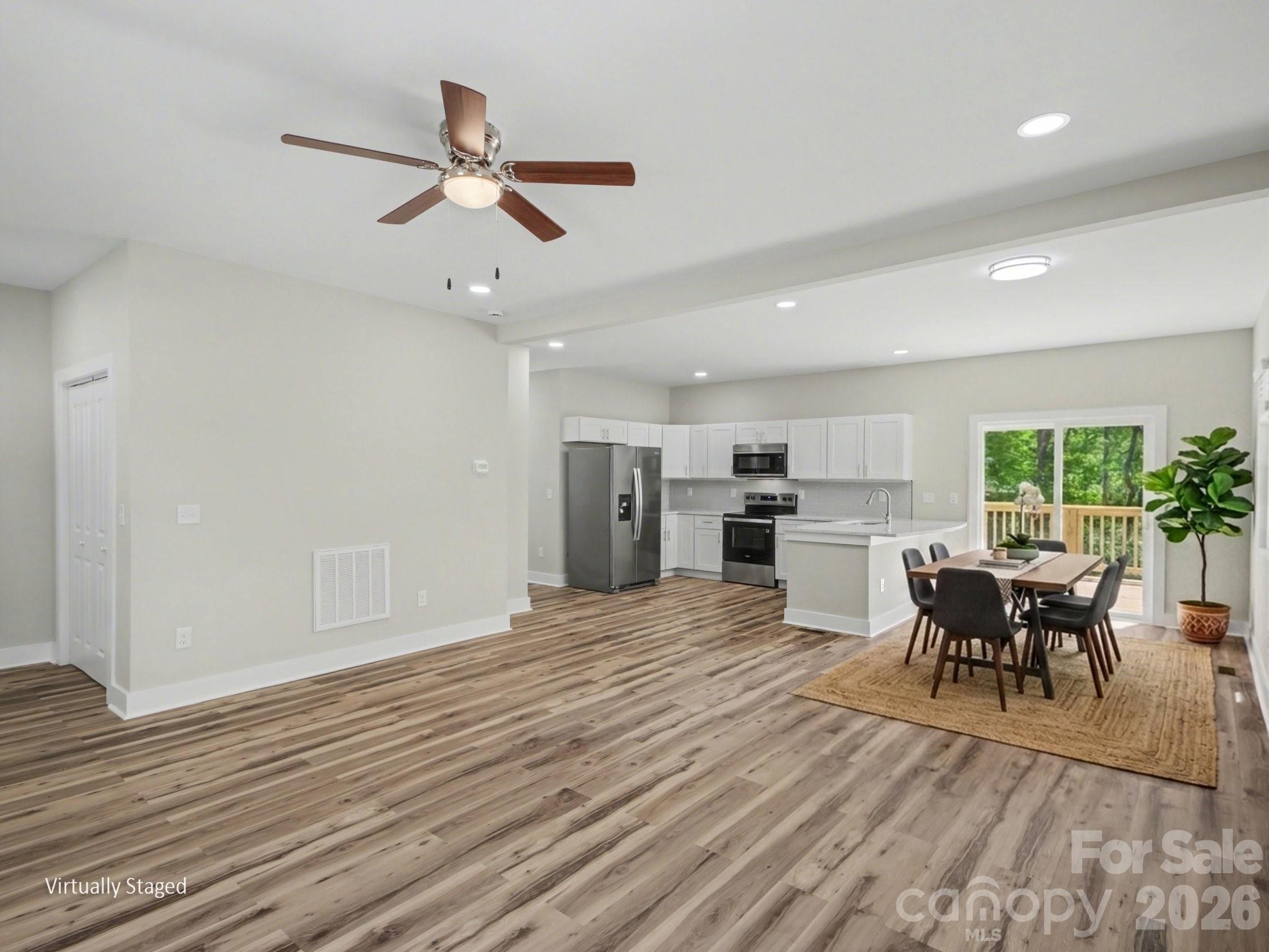 2728 Crawford Avenue