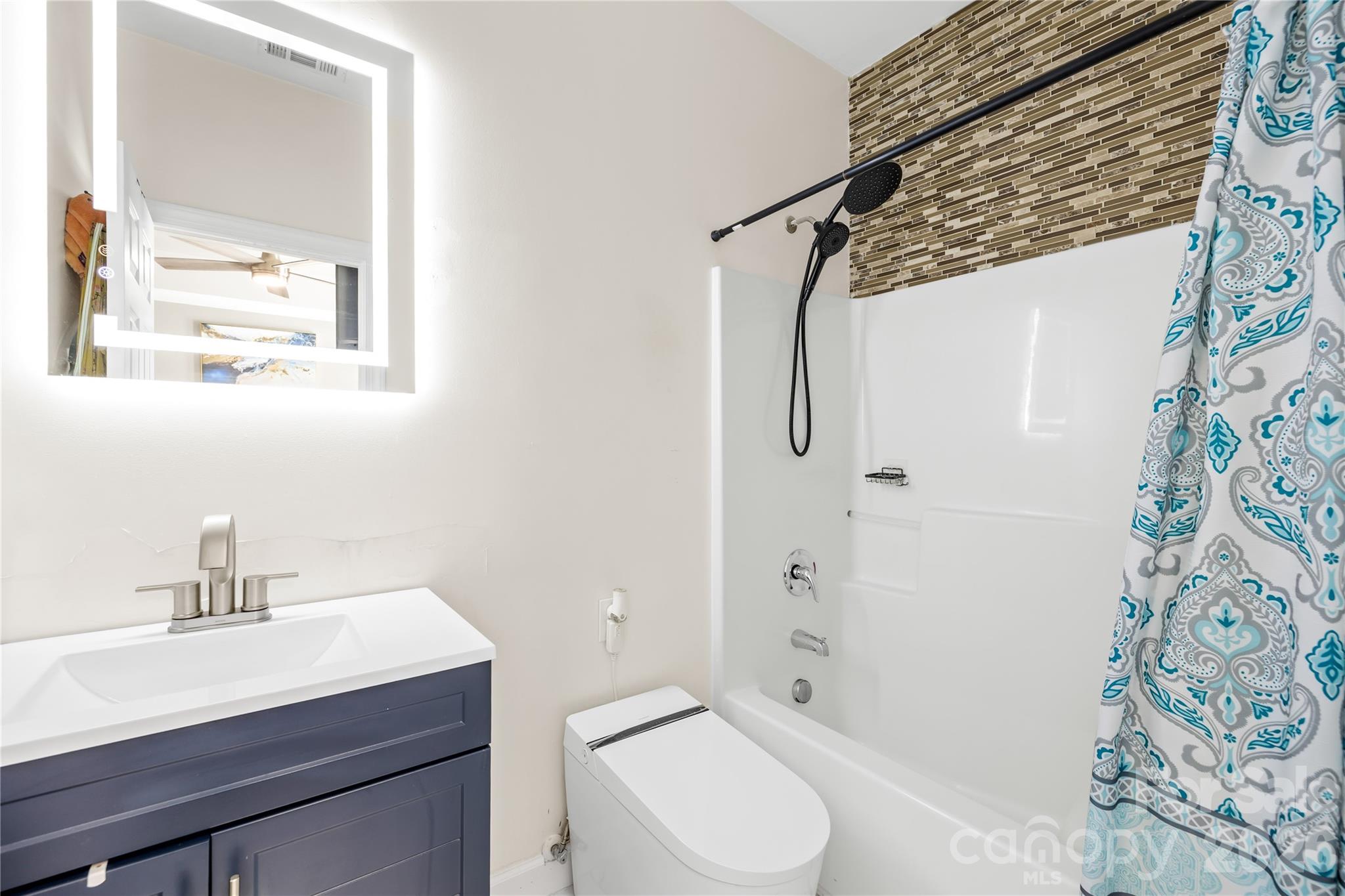 Springhurst at Hickory Grove - Residential