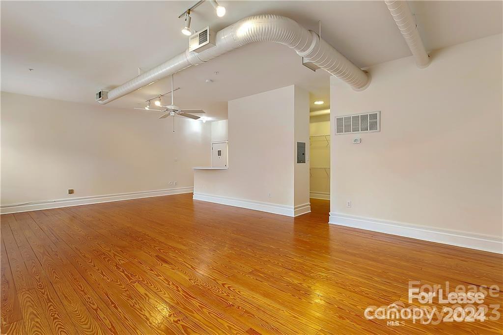 Elizabeth Lofts - Residential Lease