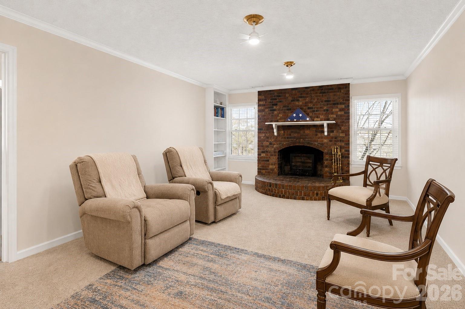 3039 Longwood Drive