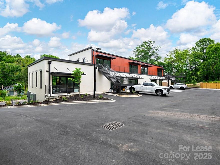 3rd-level suite with access via exterior stair/corridor. 

Turn-key Suites available for immediate Lease 

Large windows and high ceilings allow for abundant natural light
On-site parking, private bathroom, sink and storage closet
Modified Gross Lease, Tenant pays rent and electric