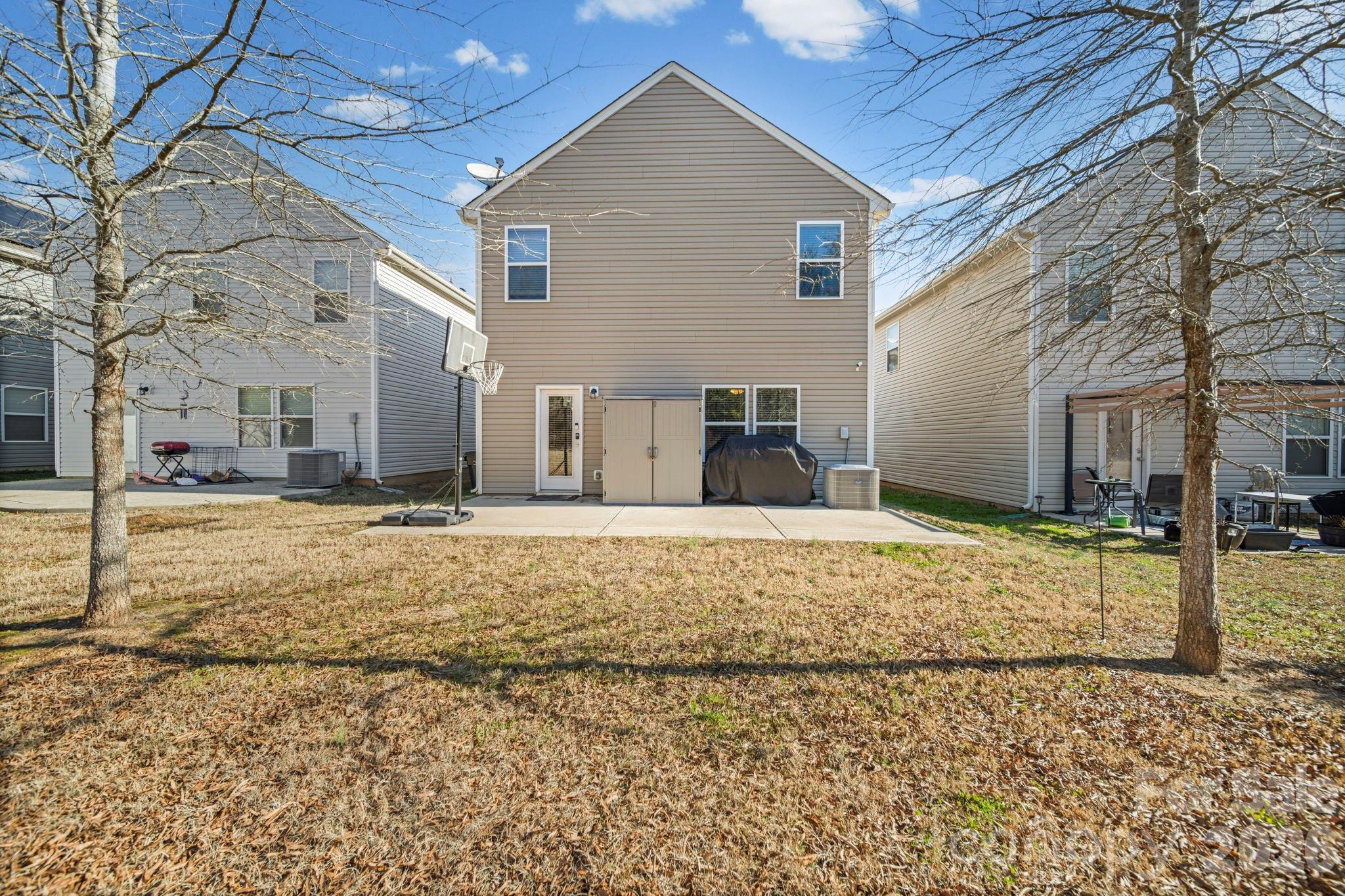 Newport Lakes - Residential