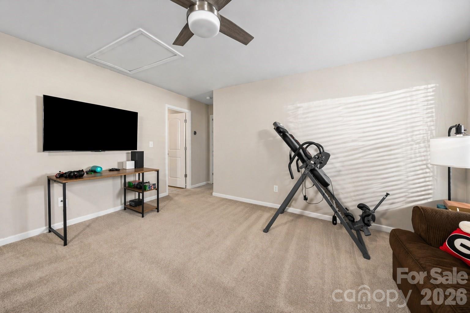 Newport Lakes - Residential