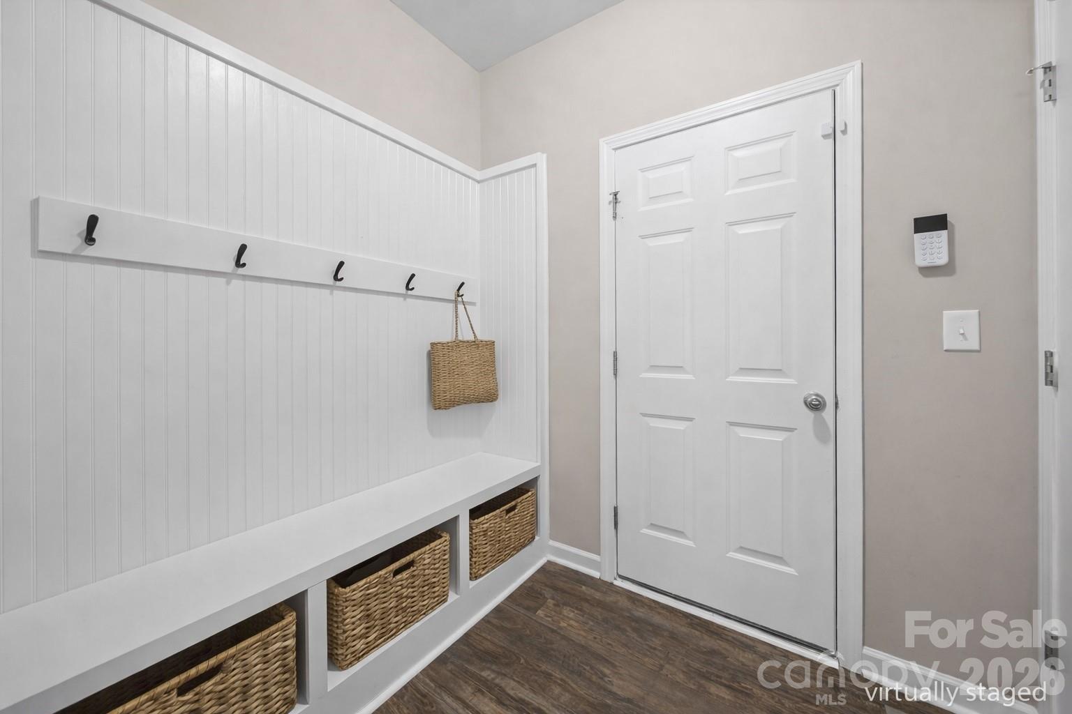 Newport Lakes - Residential