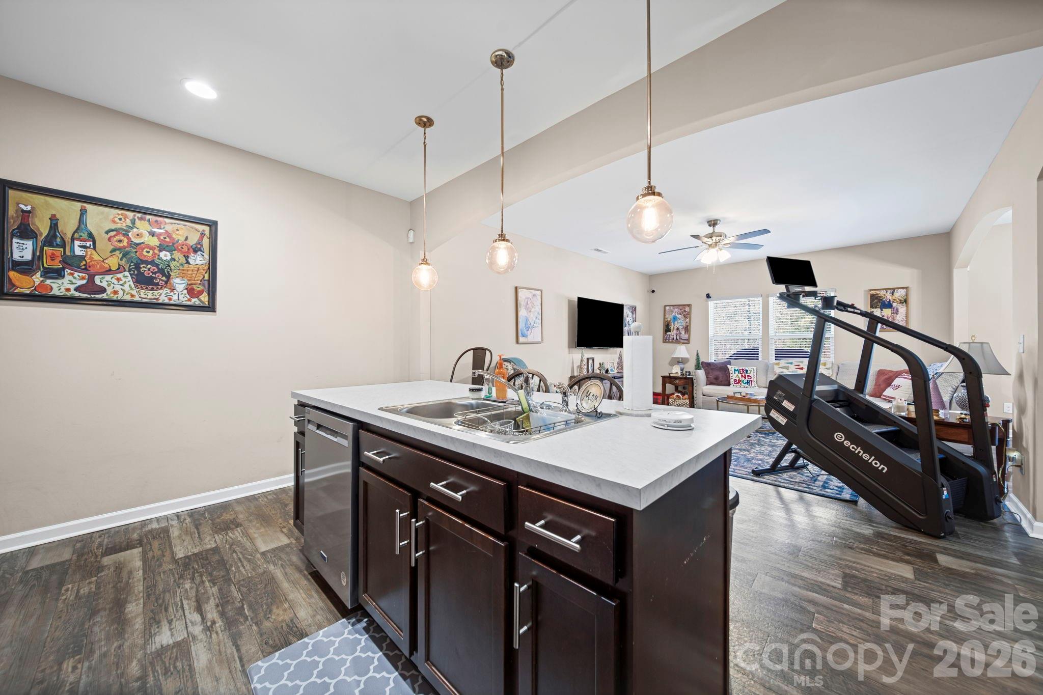 6034 Halliwell Street