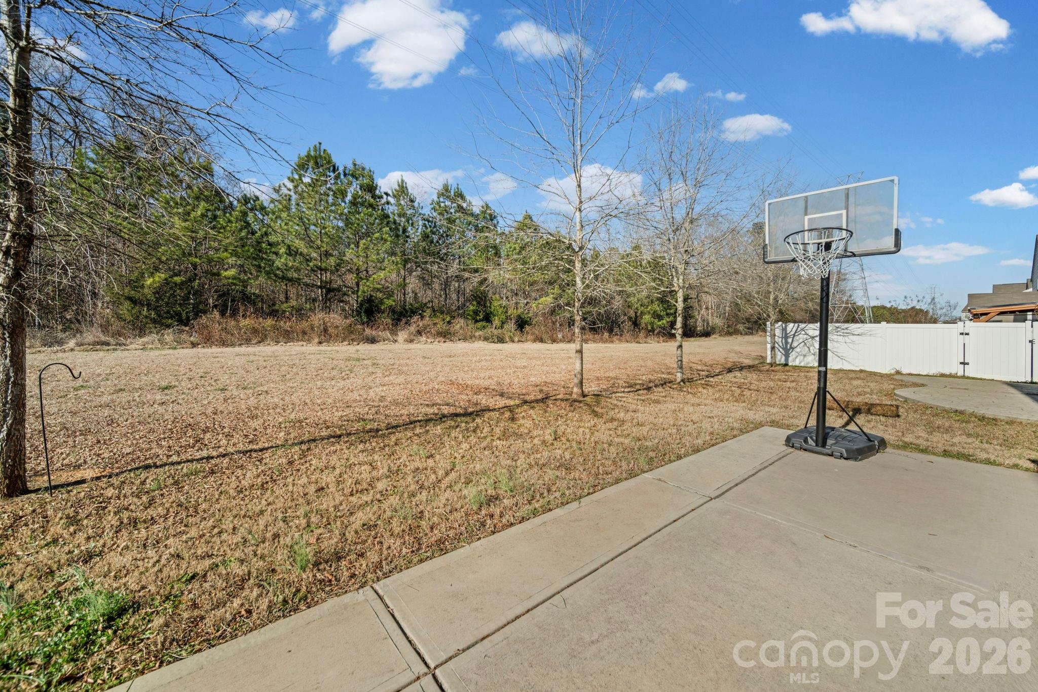 Newport Lakes - Residential