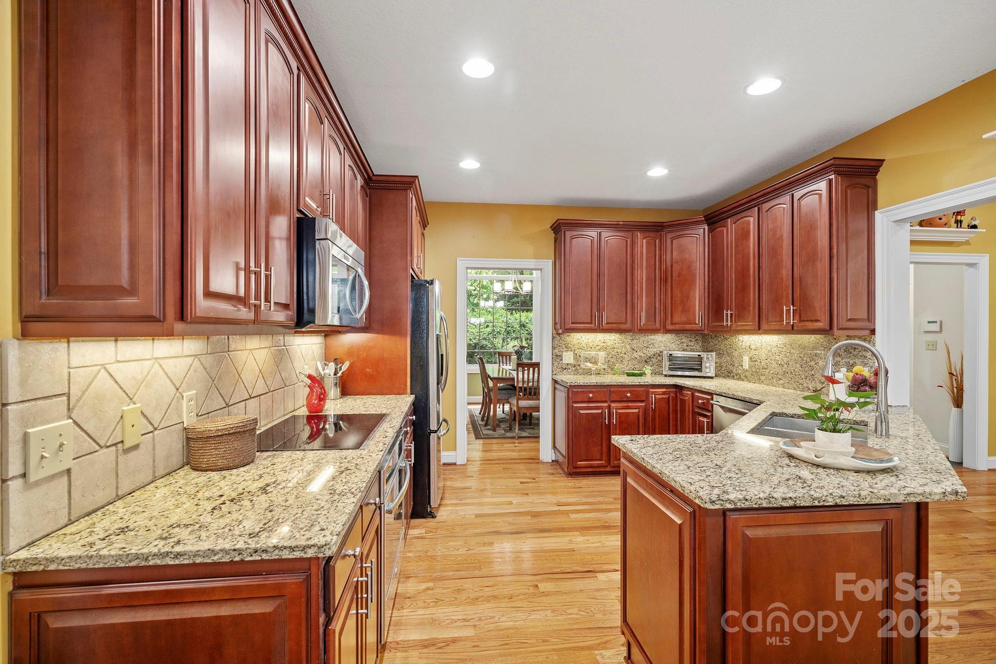 Avery Park - Residential