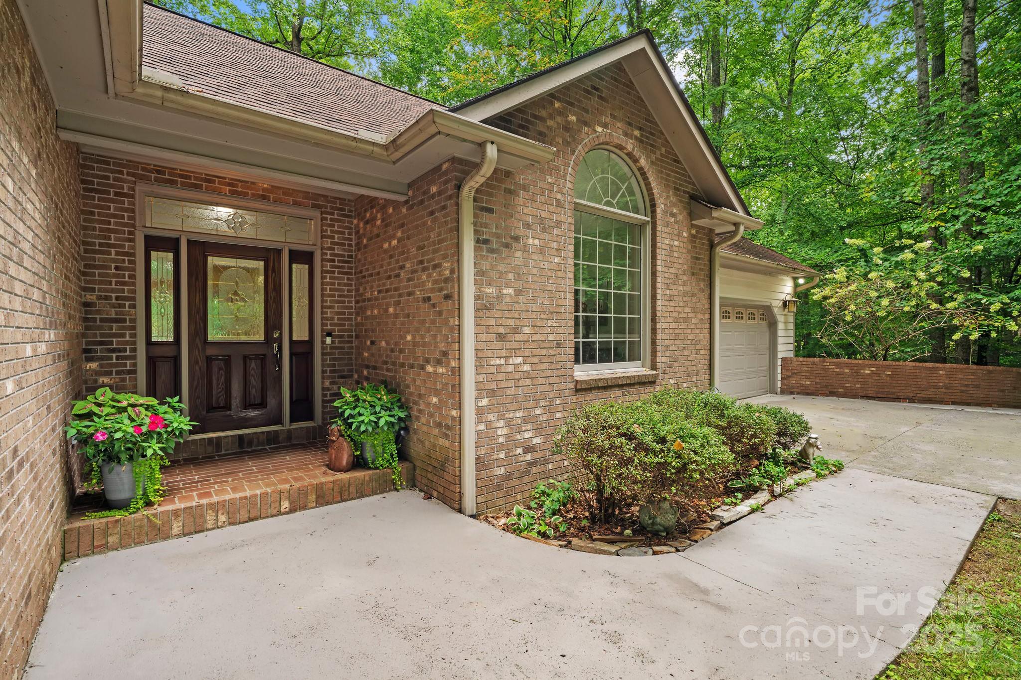 458 Bluemist Way