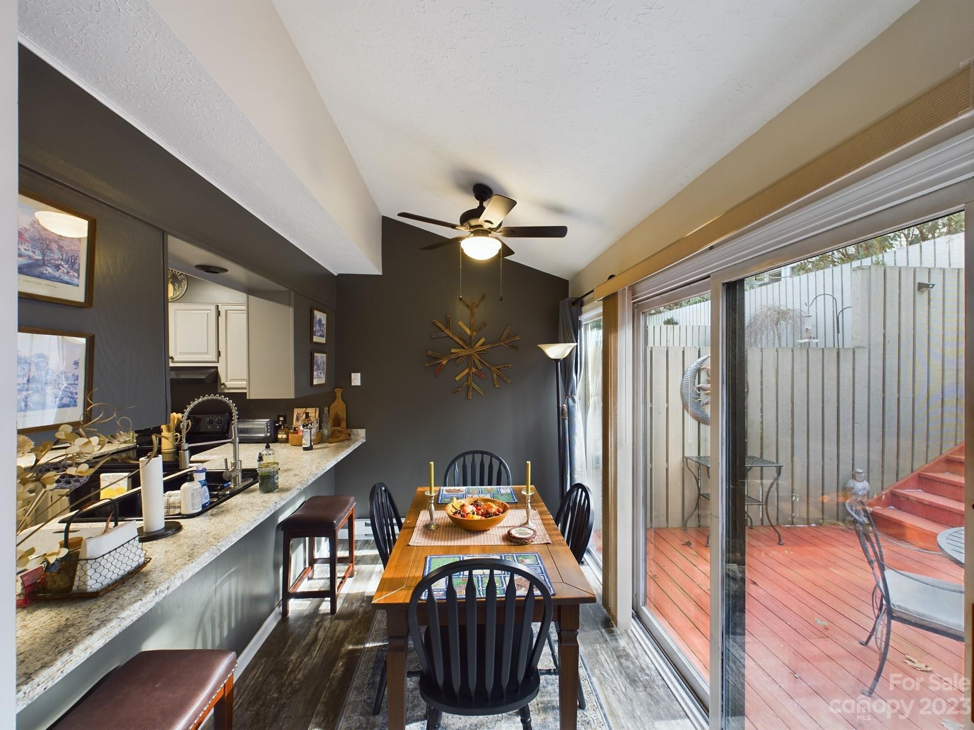 Pinnacle Woods - Residential