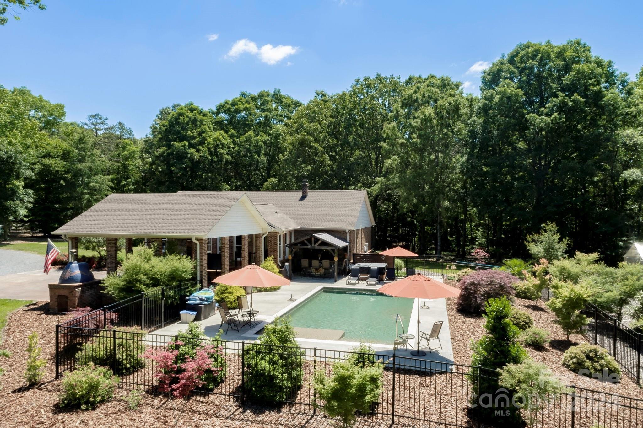 Briarwood Acres - Residential