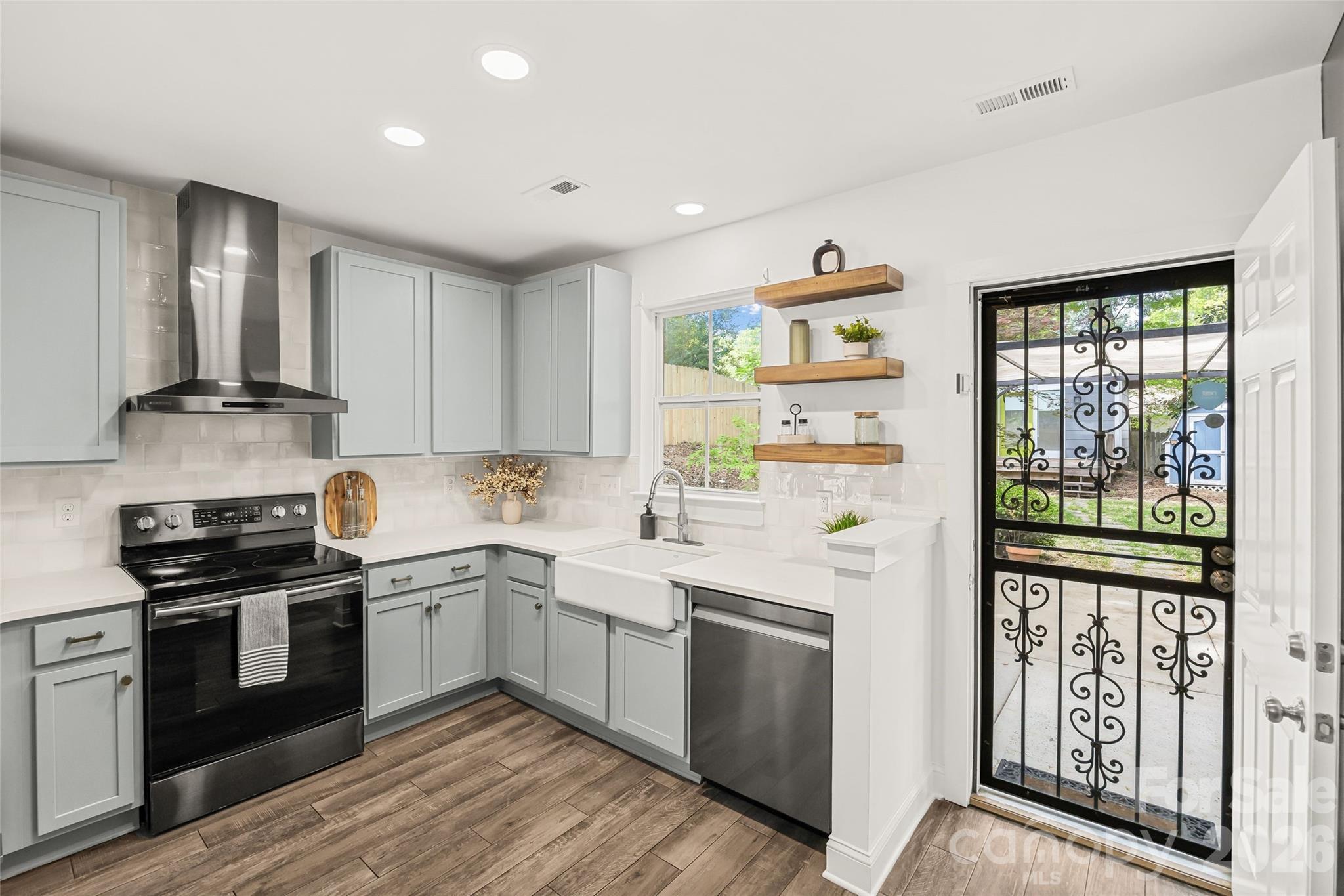 Villa Heights - Residential