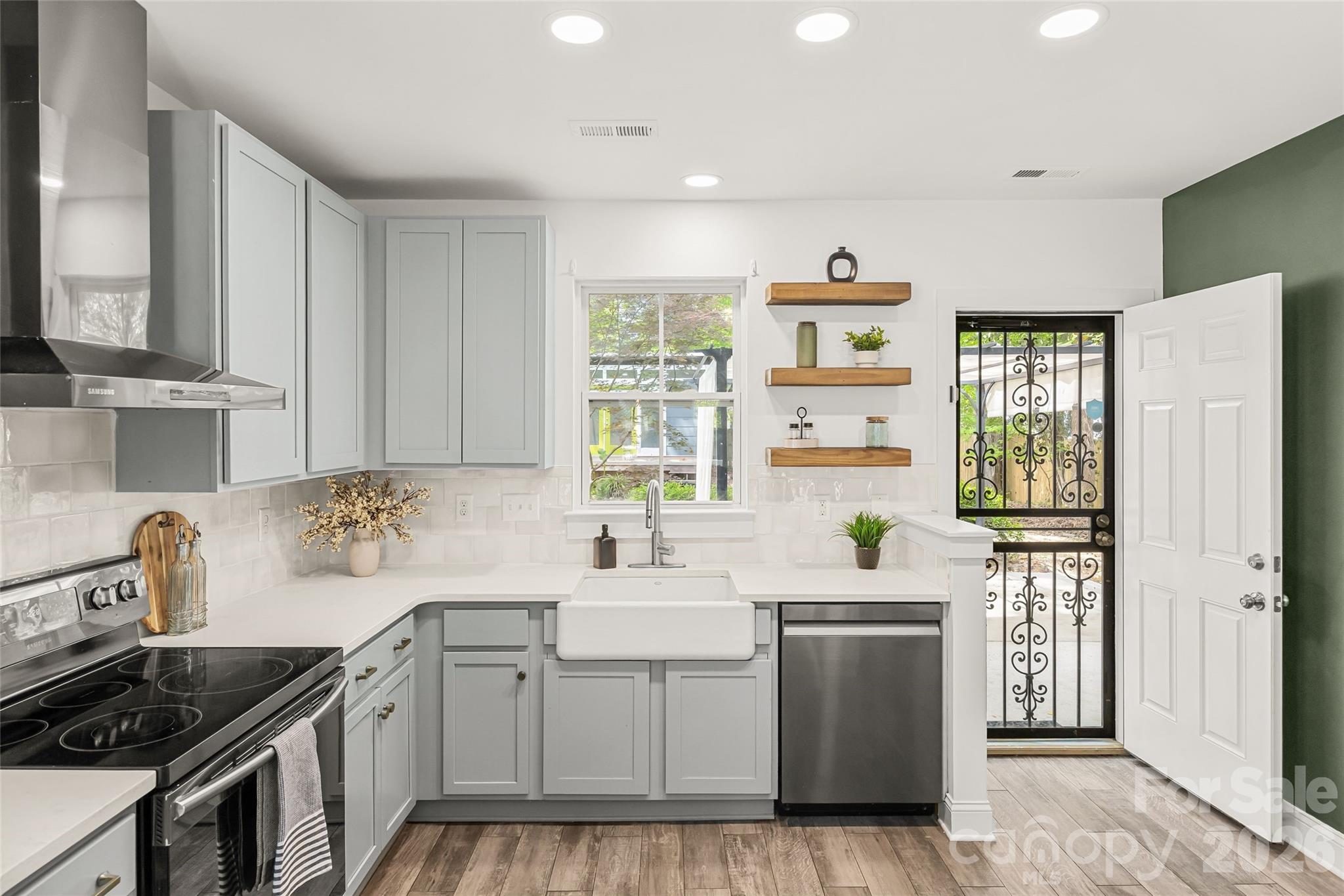 Villa Heights - Residential