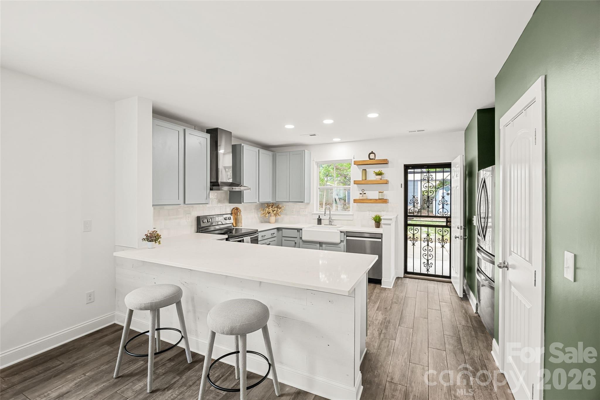 Villa Heights - Residential