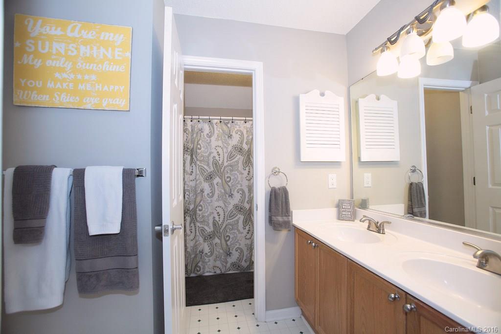 Thornblade Hills - Residential