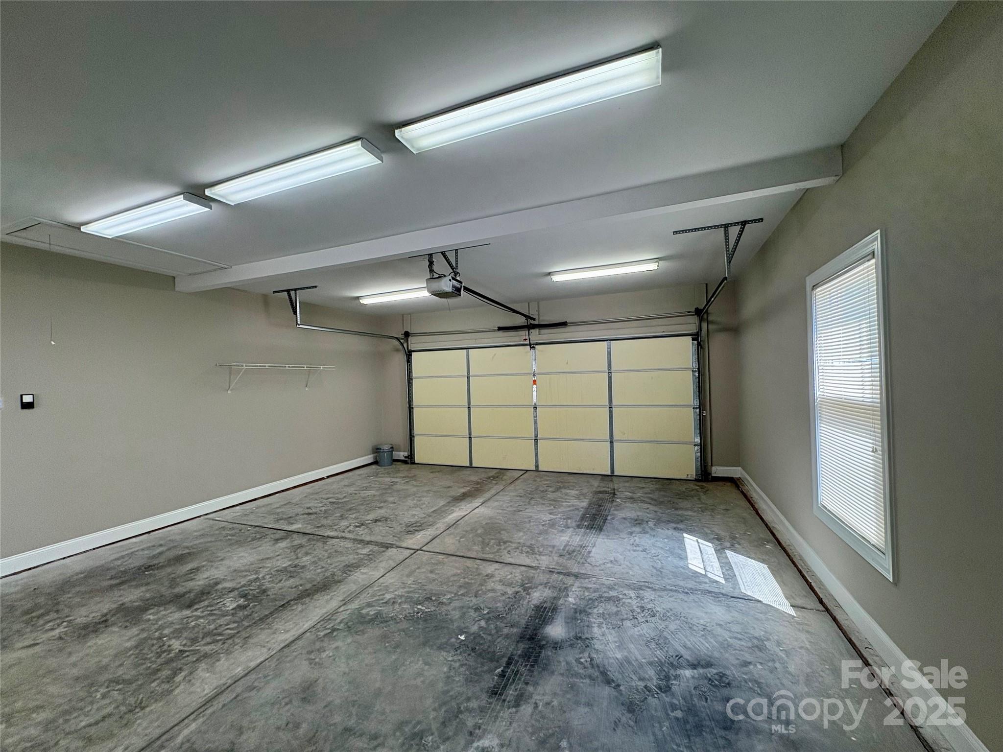 Abis Place - Residential