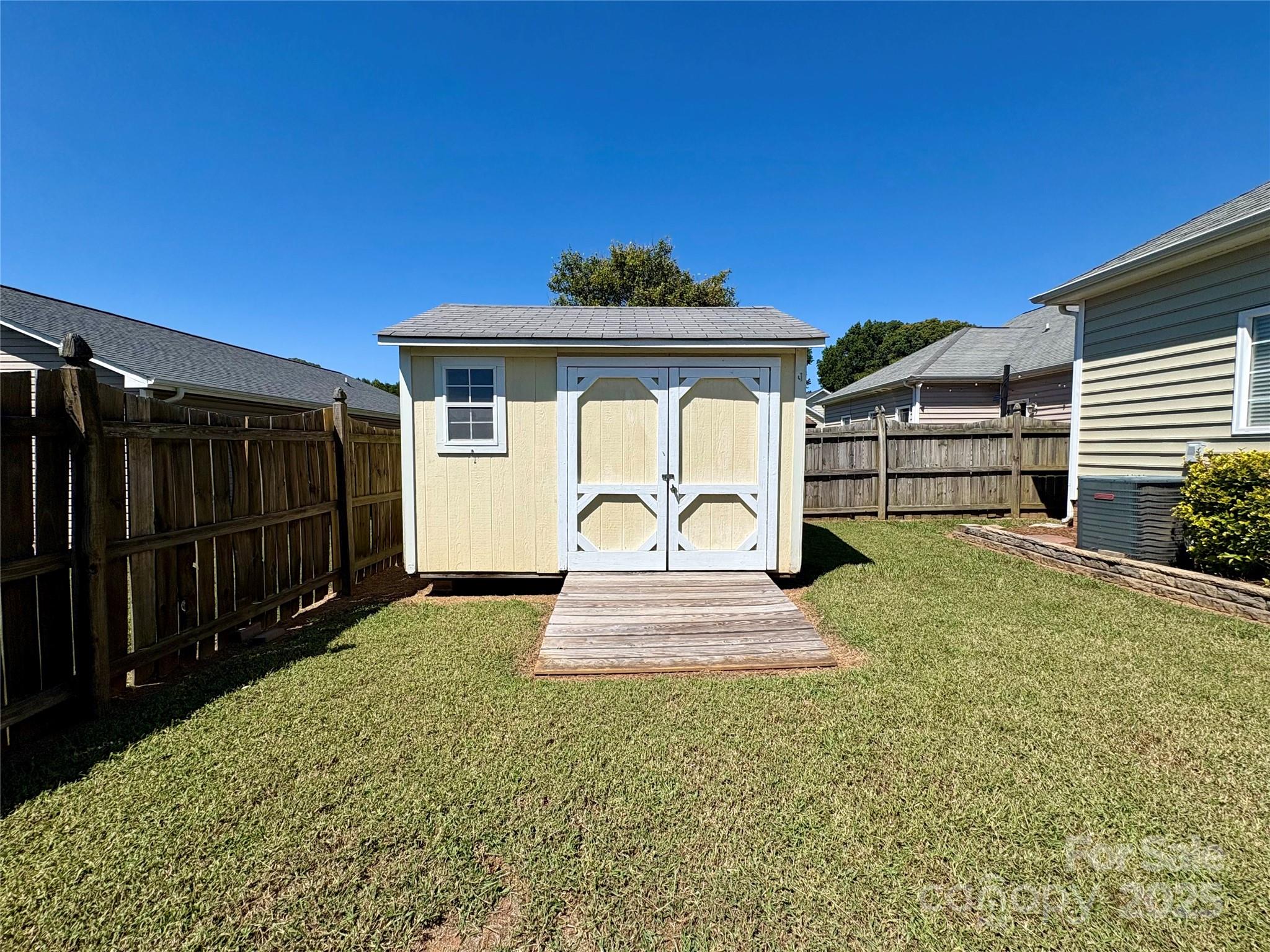 Abis Place - Residential