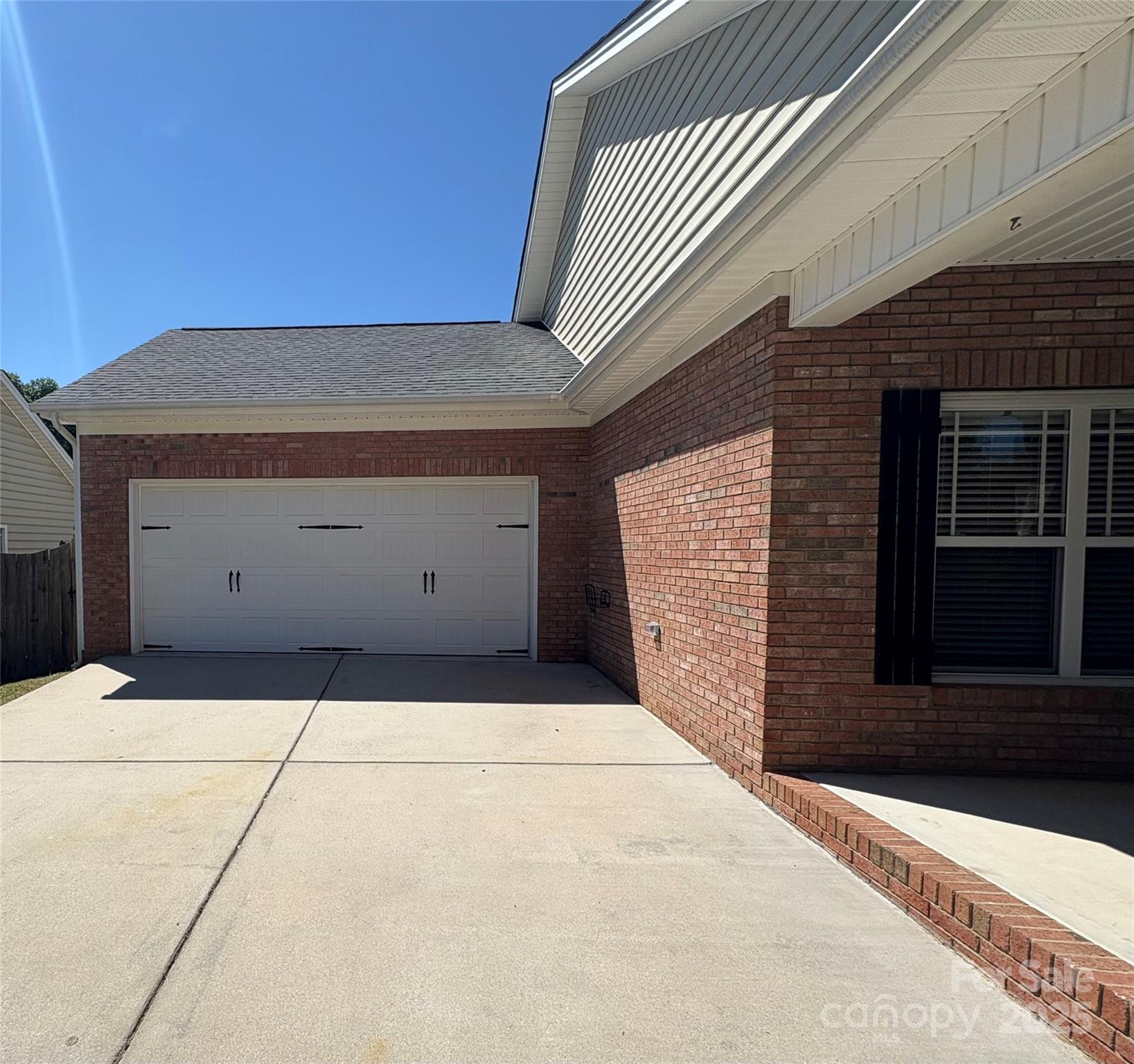 Abis Place - Residential