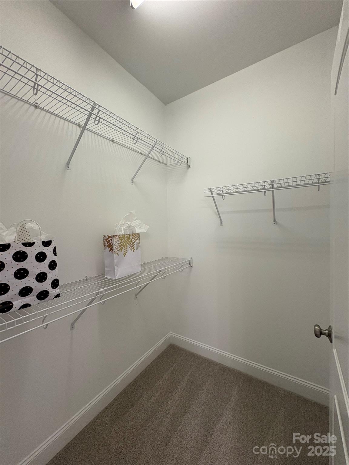 Abis Place - Residential