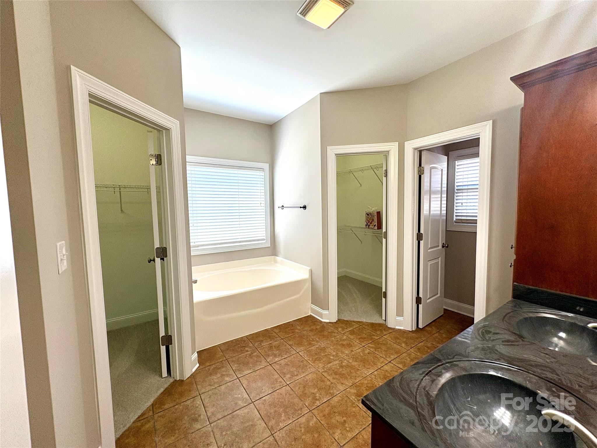 Abis Place - Residential