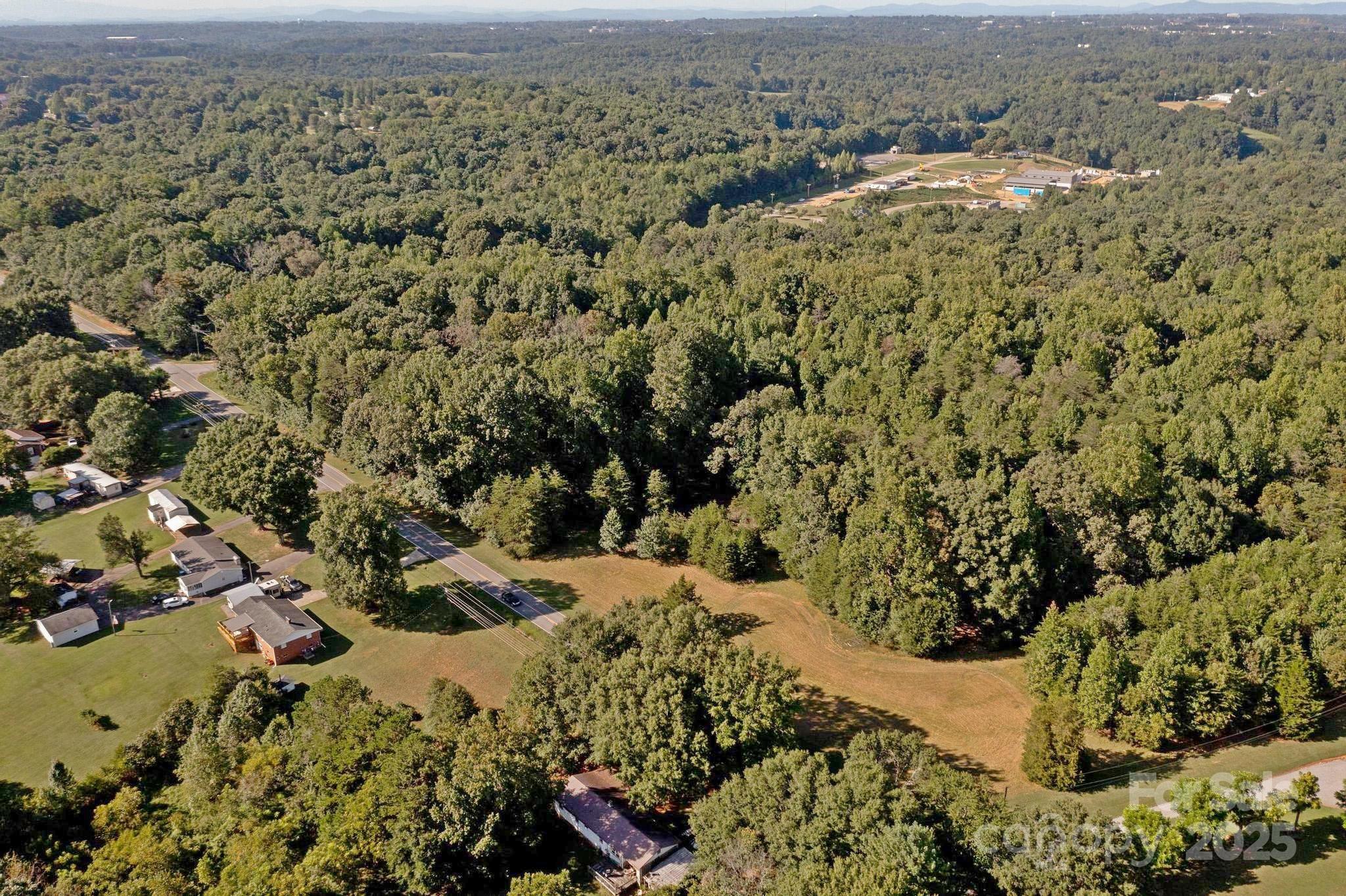 3940 River Road