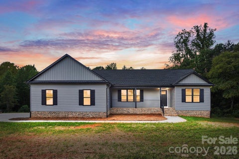 Photo of 6097 Tinsley Court, Sherrills Ford, NC 28673 (MLS # 4427464)