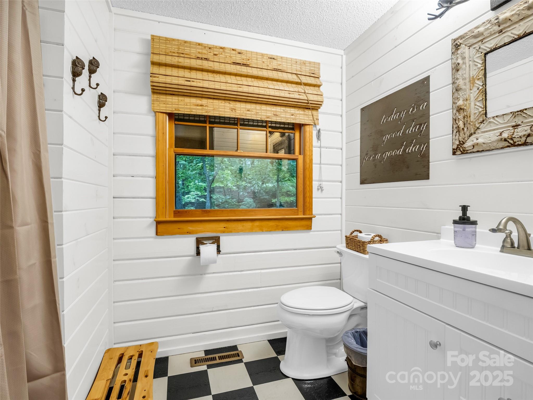 Rumbling Bald on Lake Lure - Residential