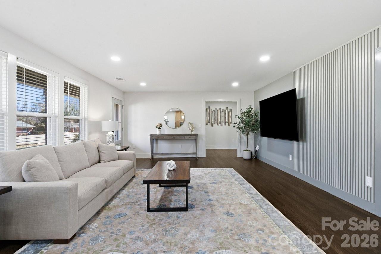 1713 Davis Park Road