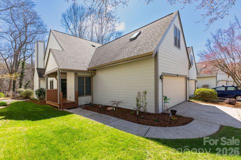 Photo of 31 Little Cedar Court, Asheville, NC 28805 (MLS # 4353398)