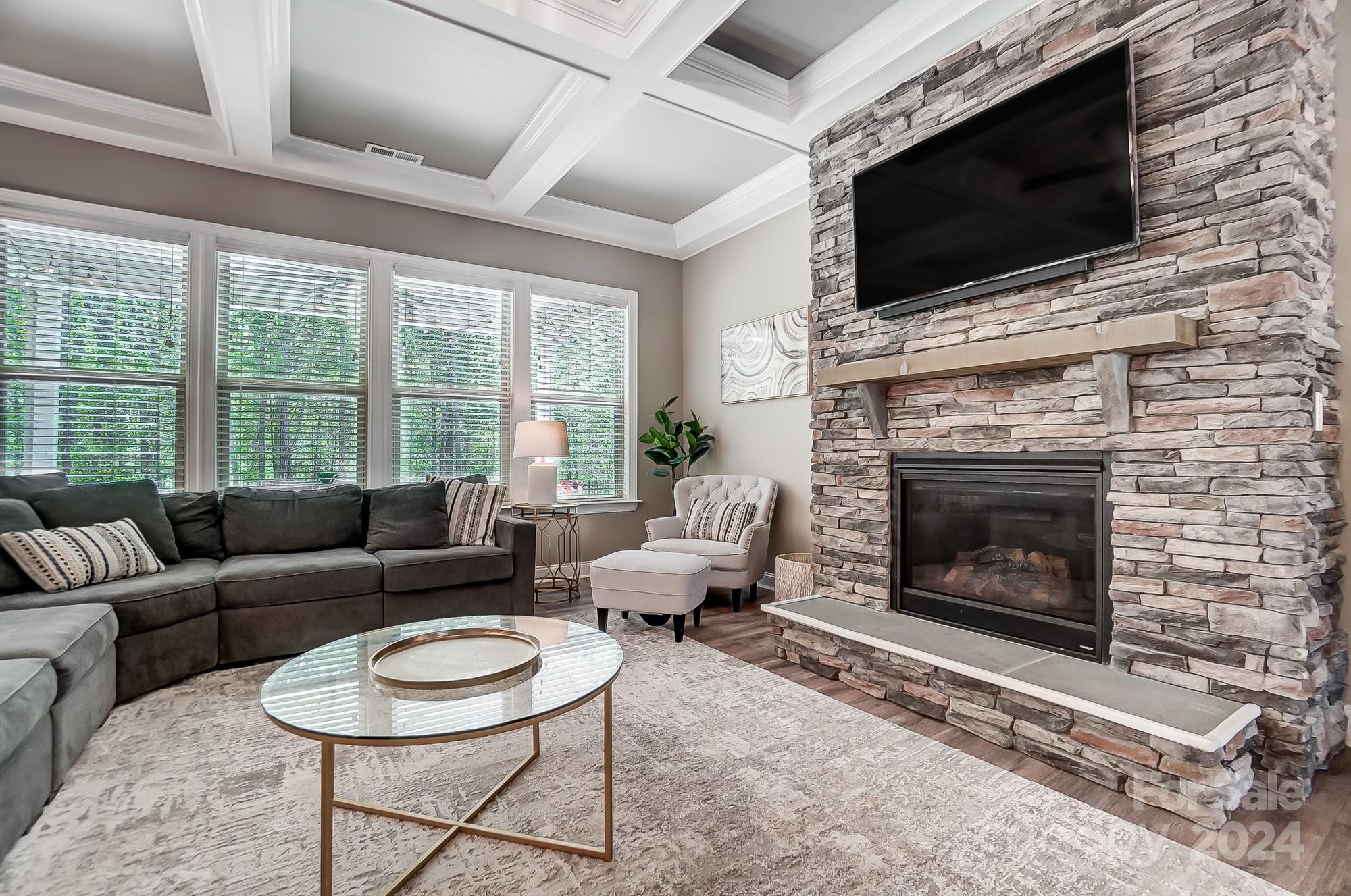 Queensbridge - Residential