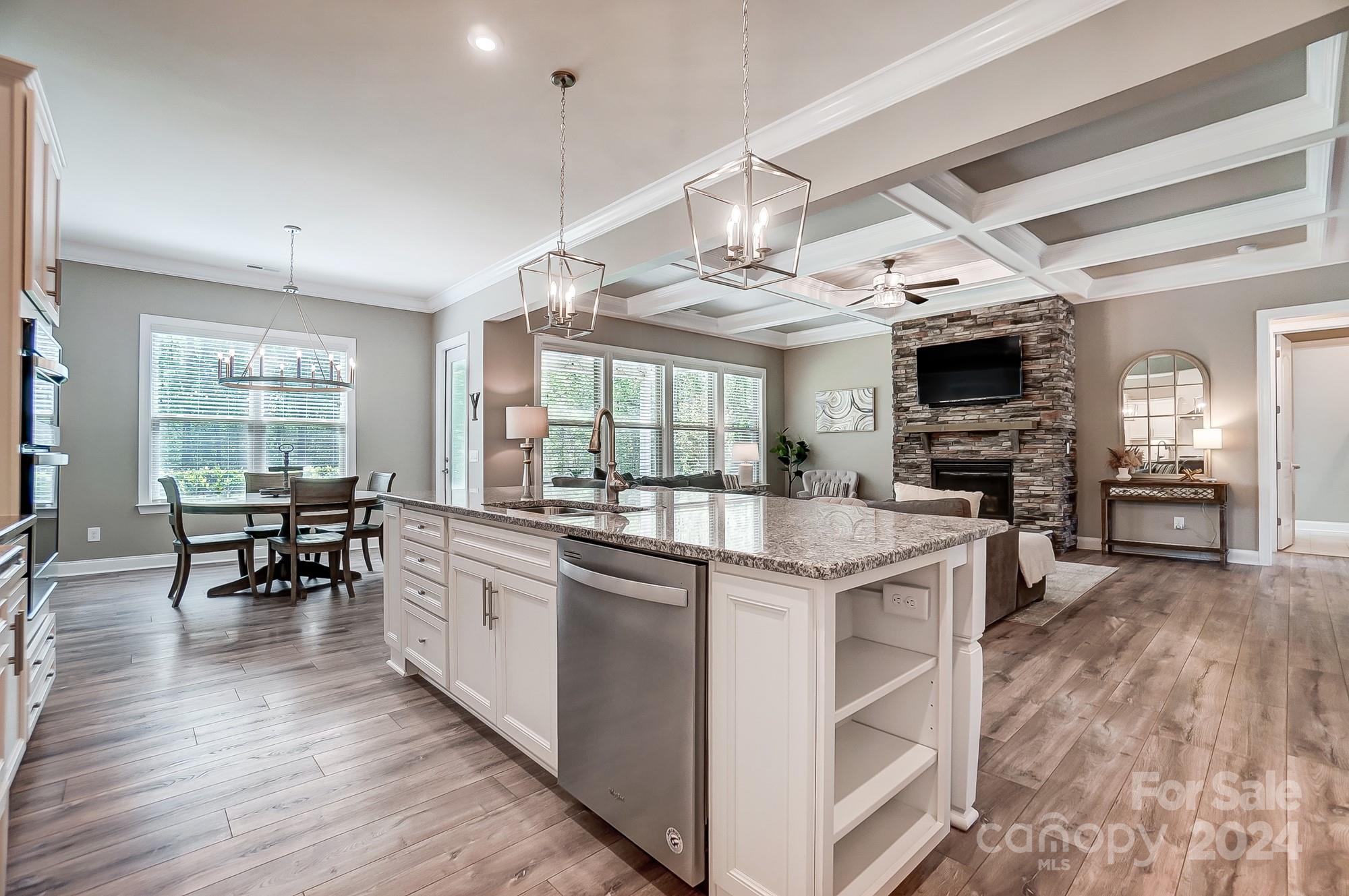 Queensbridge - Residential