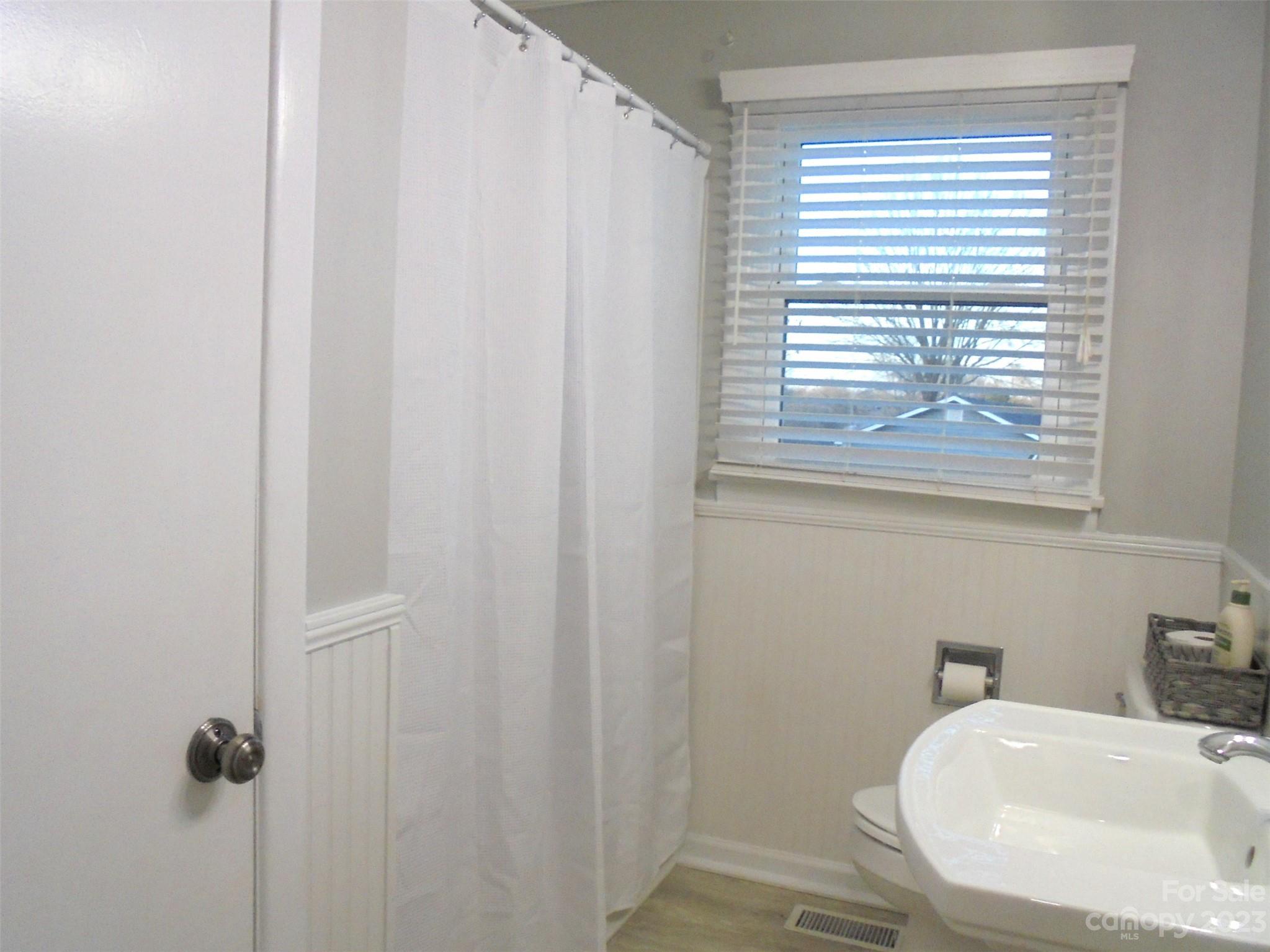 Pine Needles - Residential