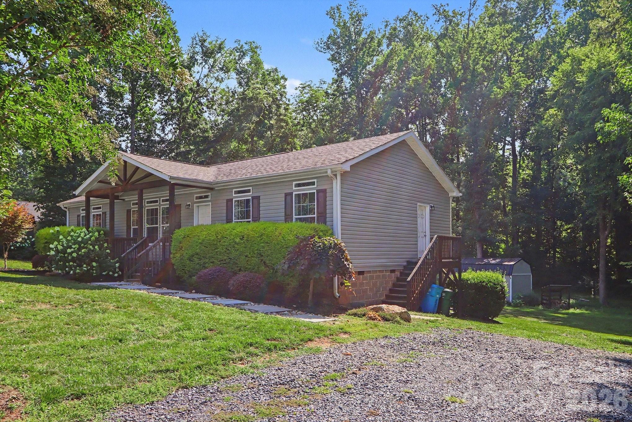 806 New Castle Court