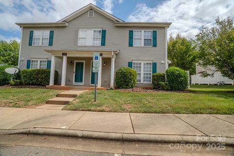 1830 Butterfly Lane Charlotte NC 28269