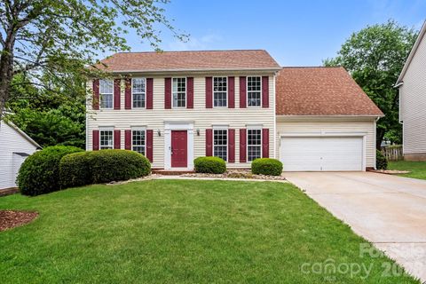 Photo of 13407 Edgetree Drive, Pineville, NC 28134 (MLS # 4371211)