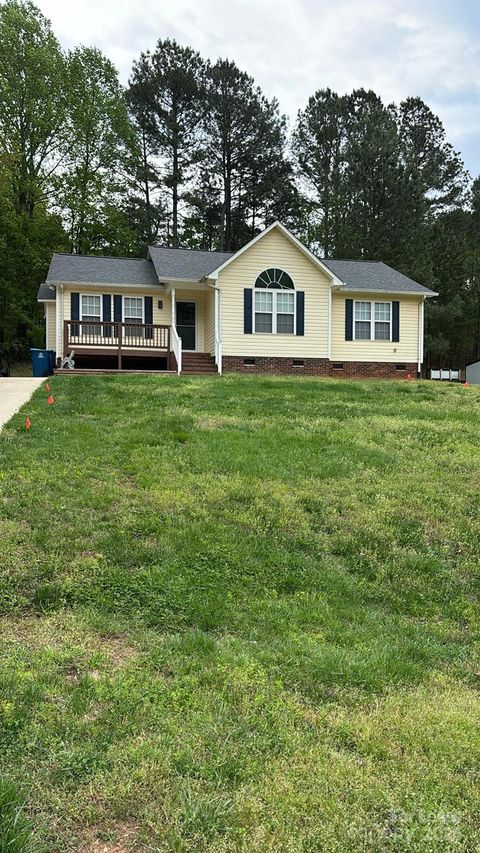 3413 Mooring Place Sherrills Ford NC 28673
