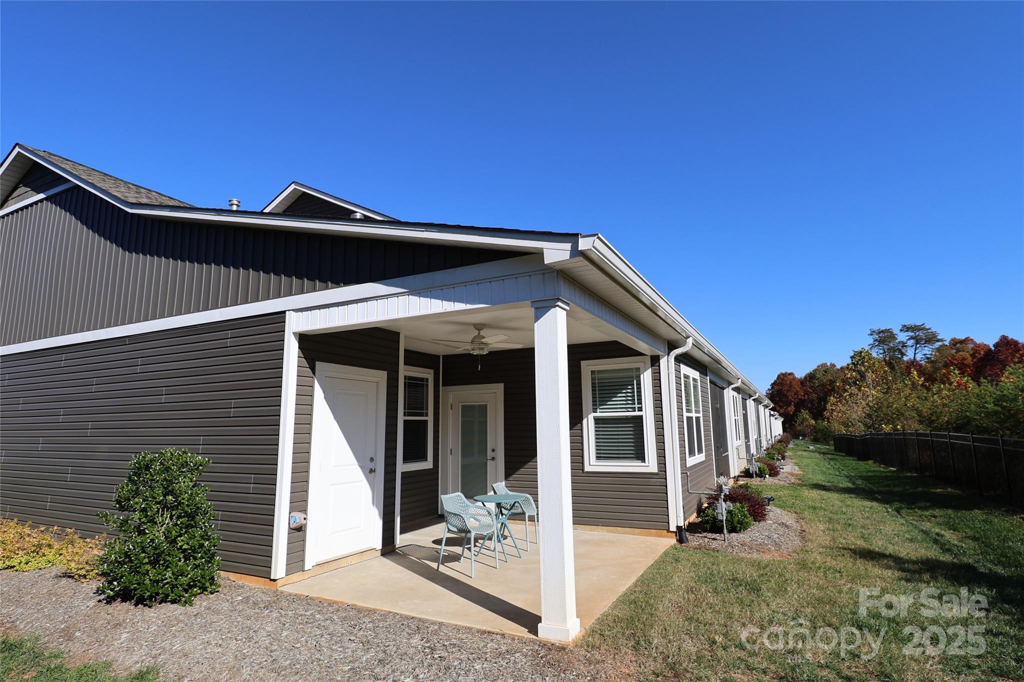 2822 15th Avenue Place SE